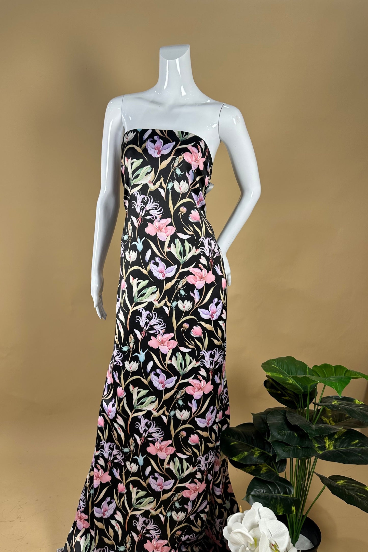 Isla Italian Digital Satin 44"