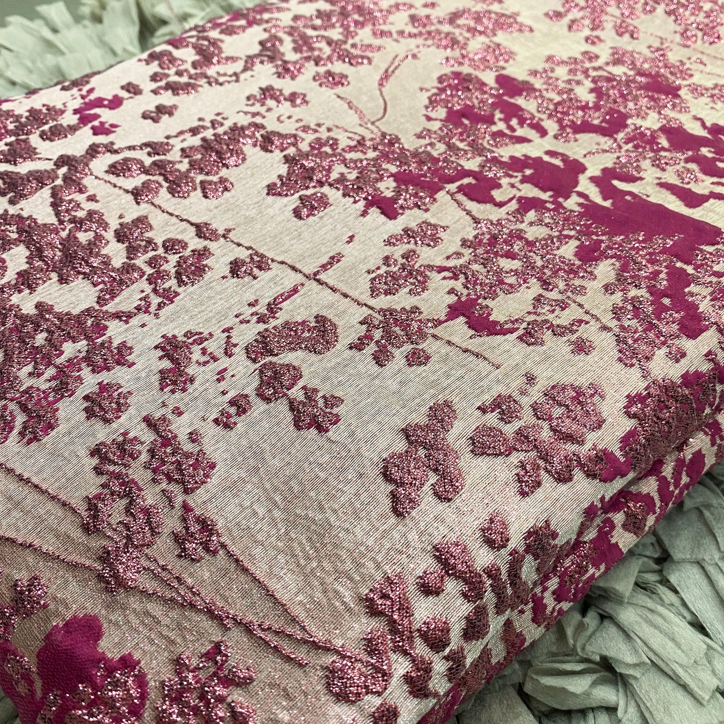 Abigail Floral Jacquard 58"