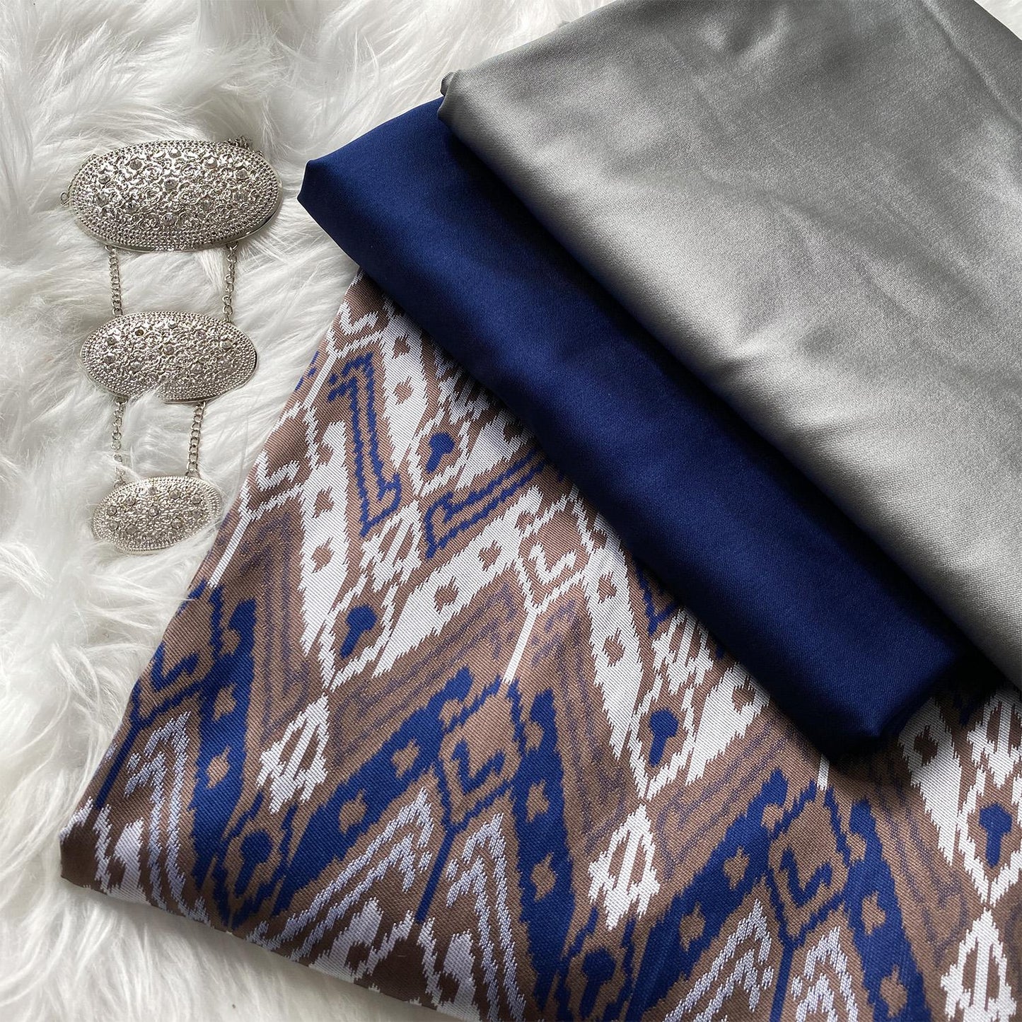 Ikkat Jacquard 44"