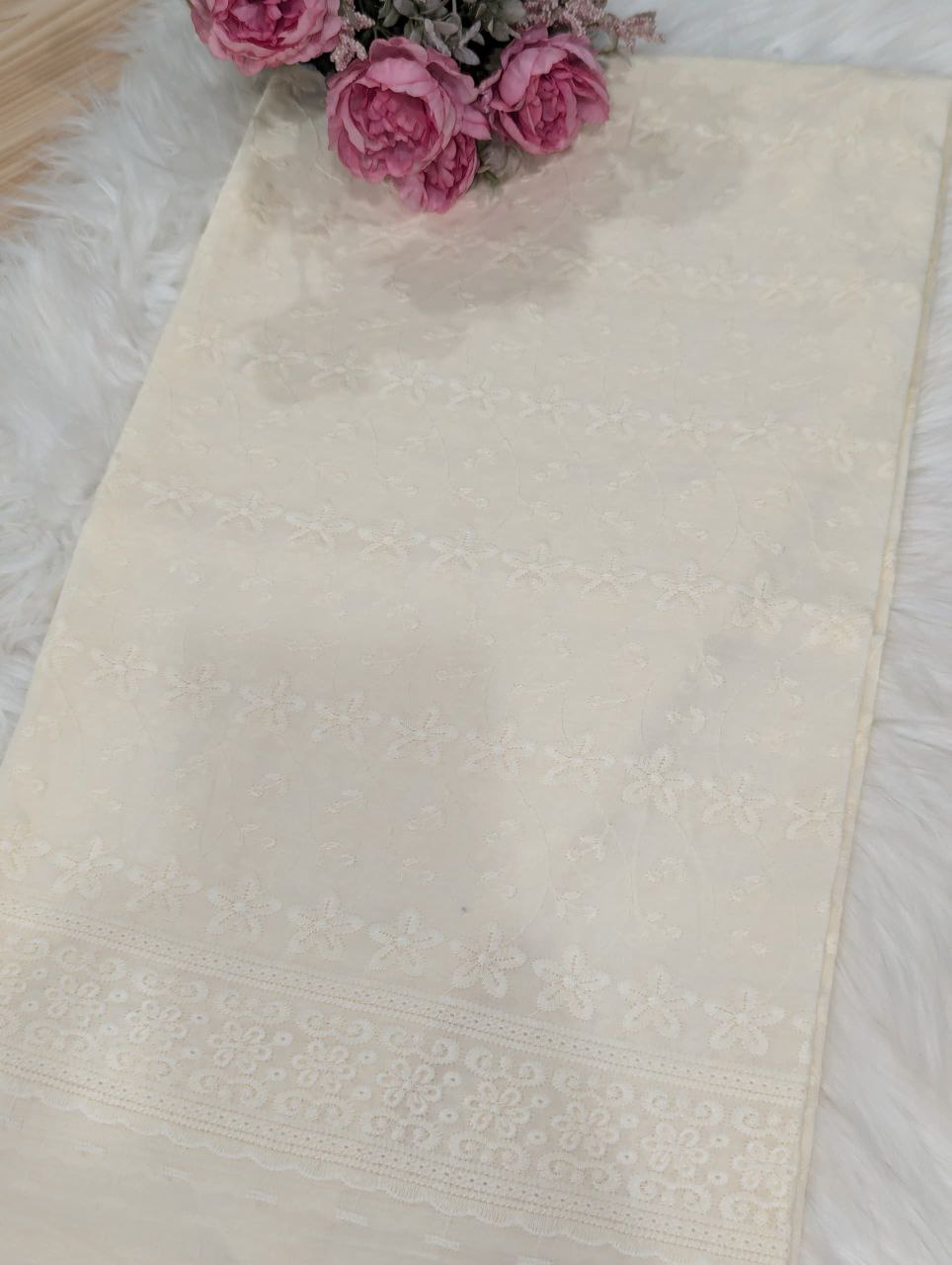 Flower Cambric Cotton Embroidery 44"