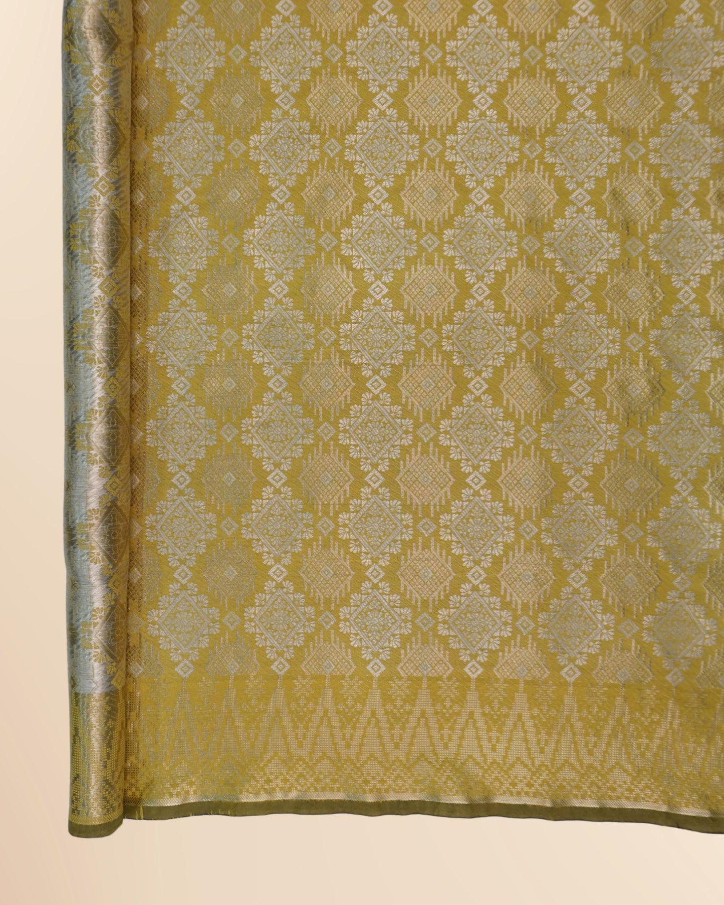 Dayyan Jacquard Songket 44"
