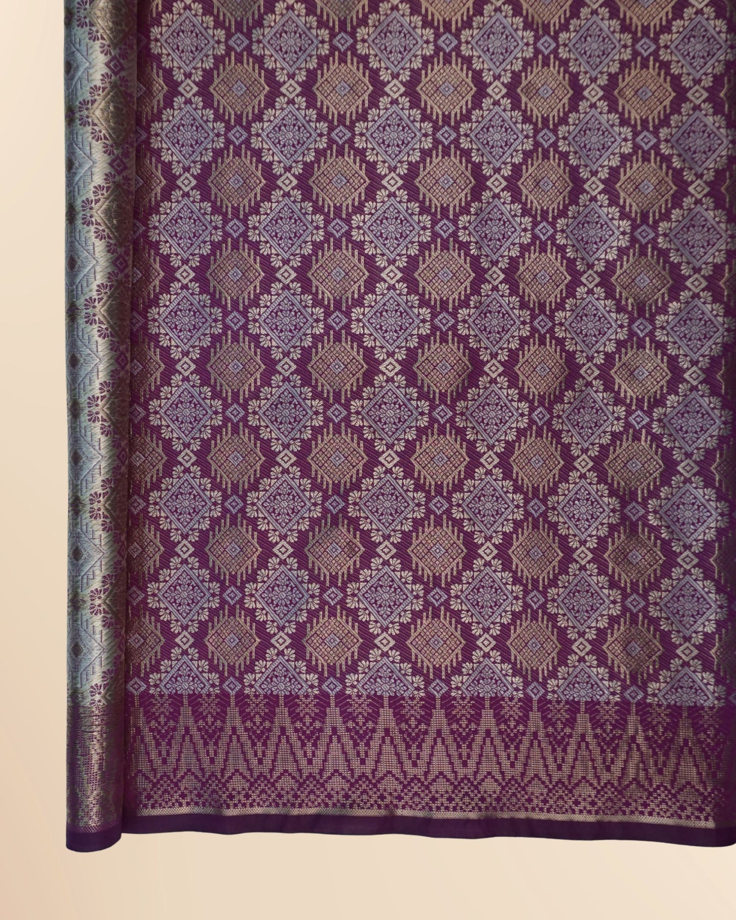 Dayyan Jacquard Songket 44"