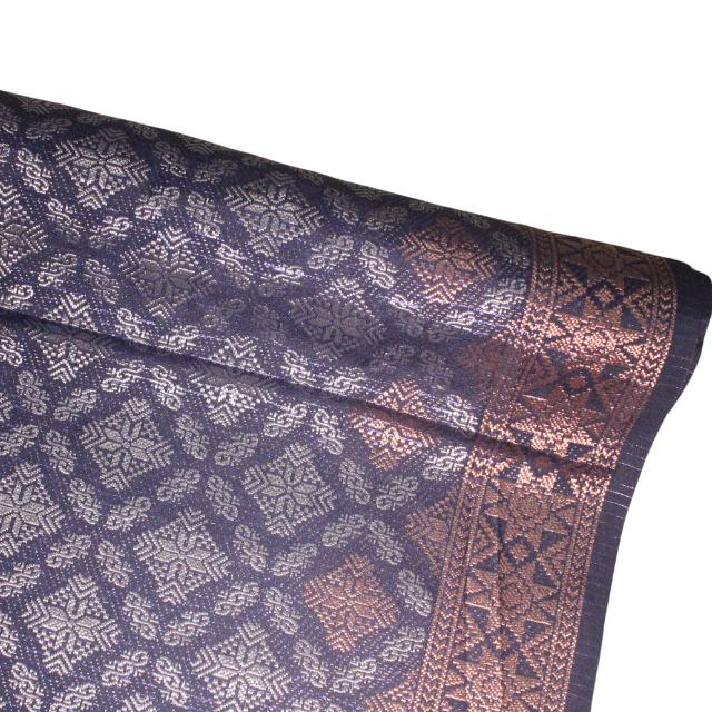 Peti Perak Metallic Songket 44"