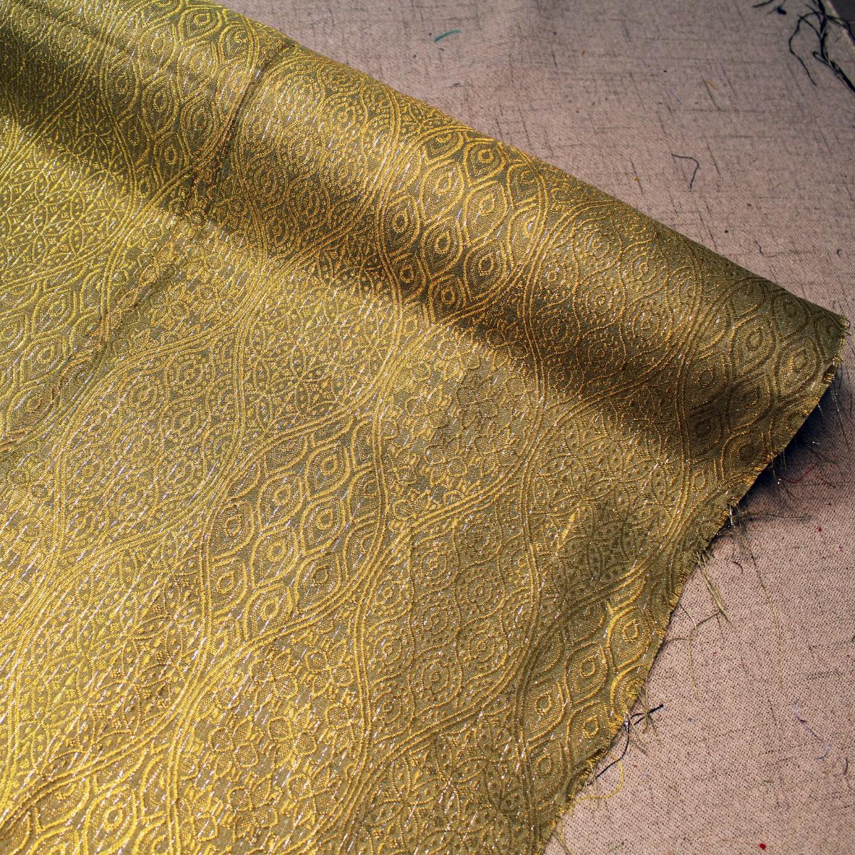 Pusar Emas Metallic Songket 44"