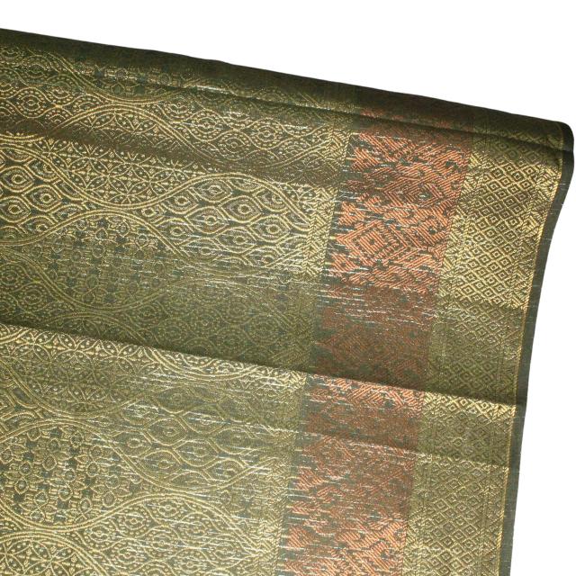Pusar Emas Metallic Songket 44"
