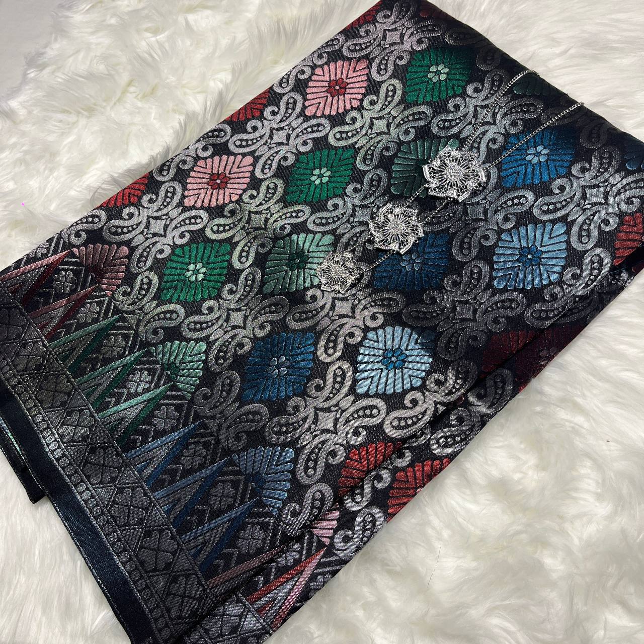 Teratai Perak Metallic Songket 44"