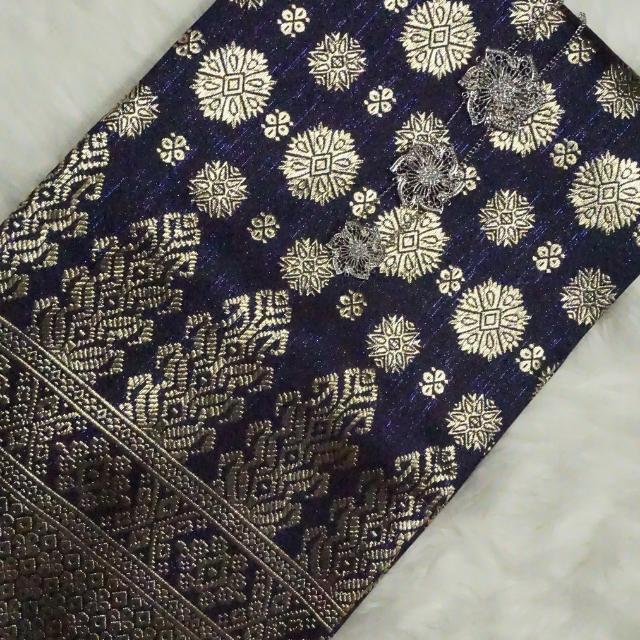 Cyberpunk Gold Metallic Songket 44"