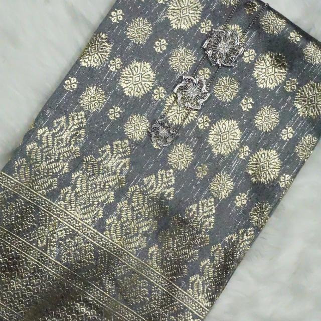 Cyberpunk Gold Metallic Songket 44"