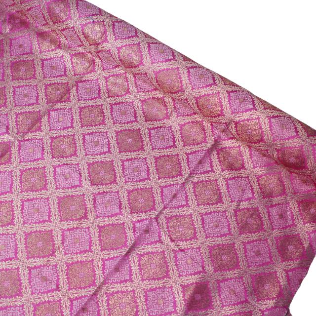 Diamond Toned Jacquard Songket 44"