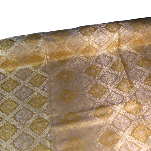 Diamond Toned Jacquard Songket 44"