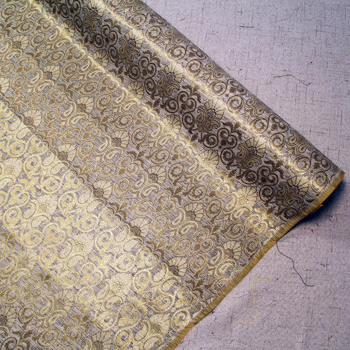 Ghicca Metallic Jacquard 44"