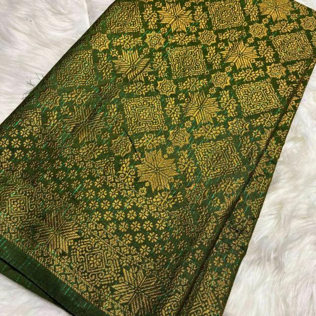 Bintang Berlian Metallic Songket 44"
