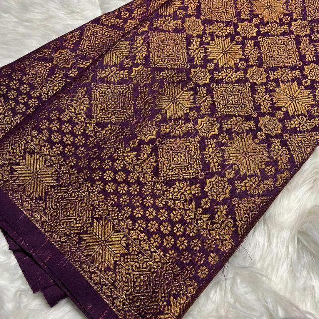Bintang Berlian Metallic Songket 44"