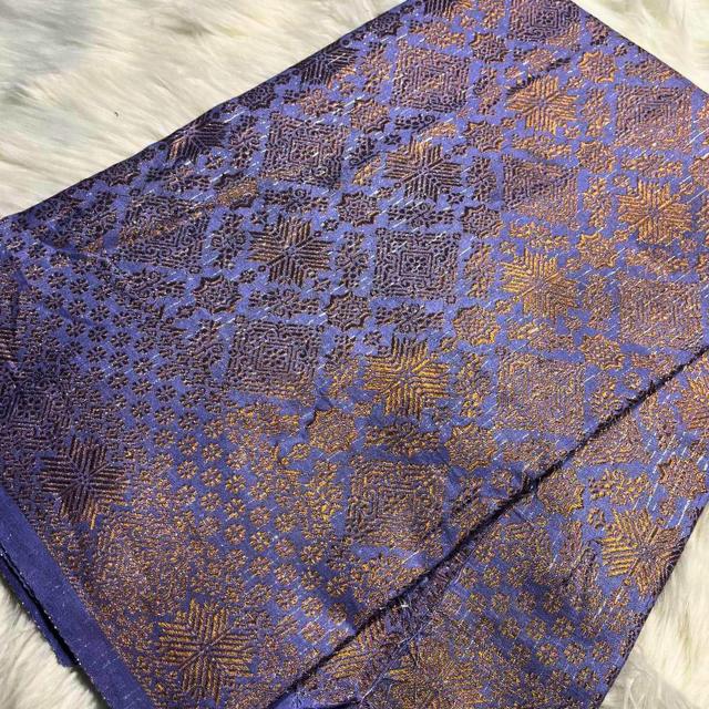 Bintang Berlian Metallic Songket 44"