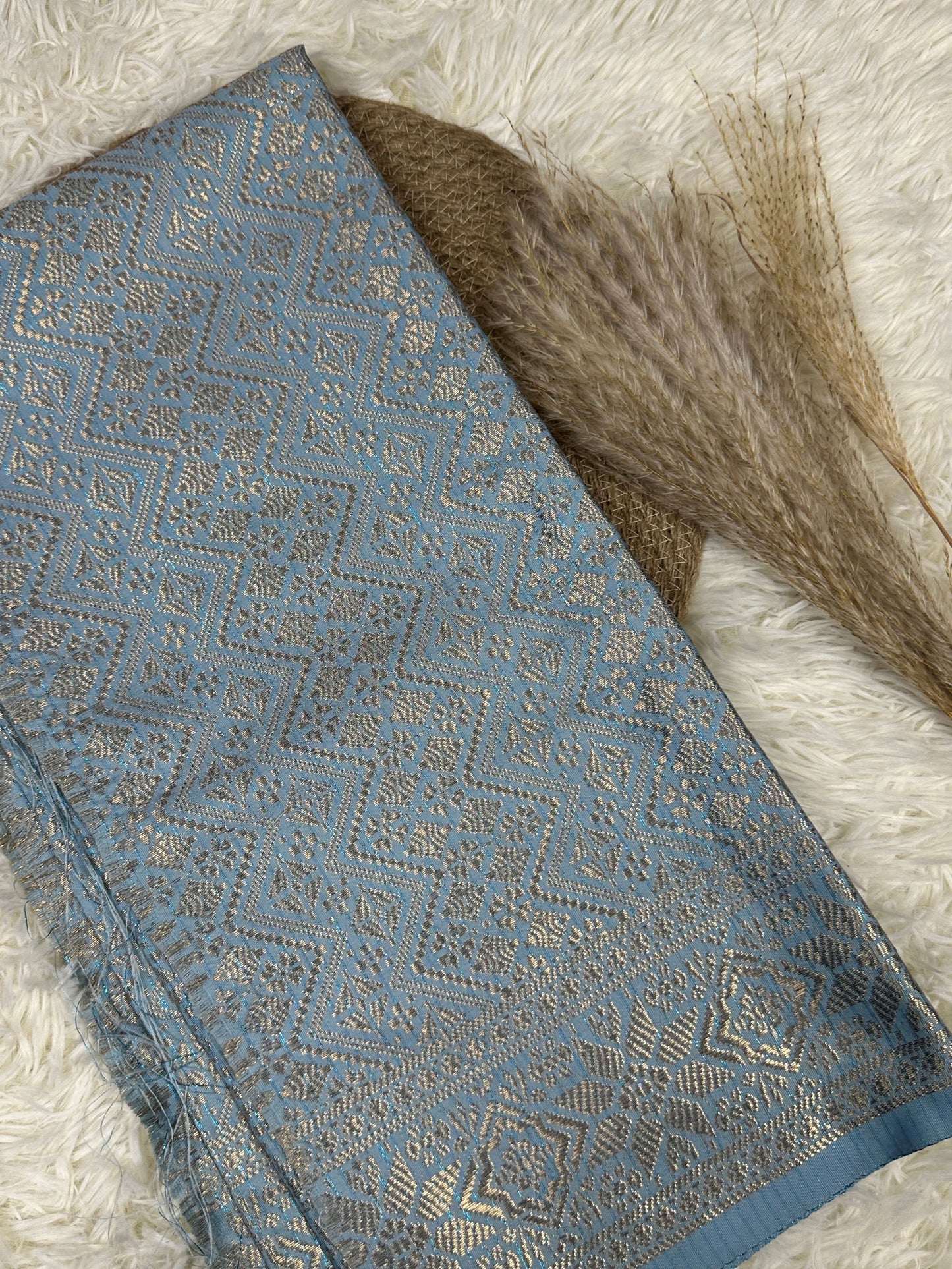 Wangsa Damai Metallic Songket 44"