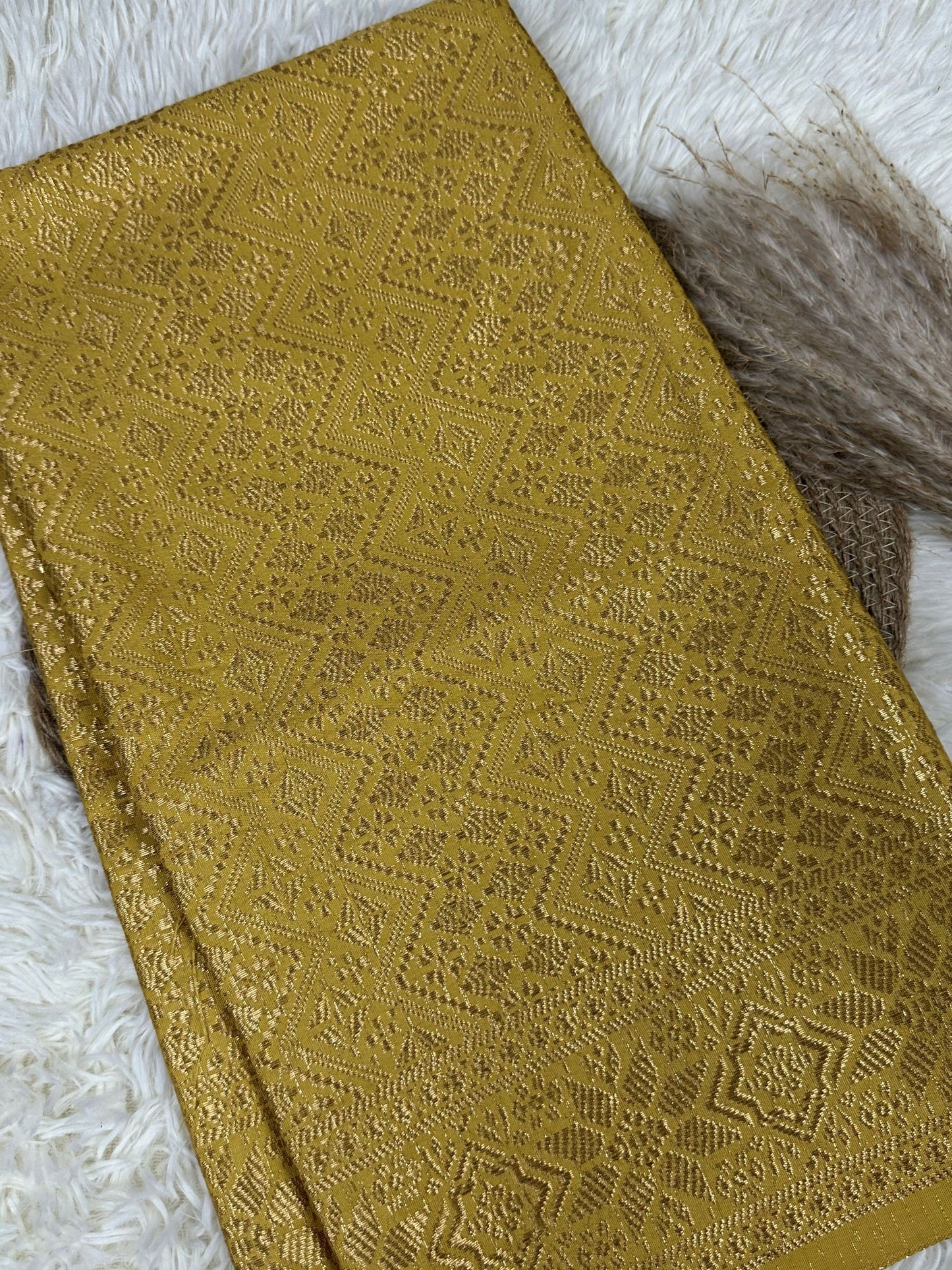 Wangsa Damai Metallic Songket 44"