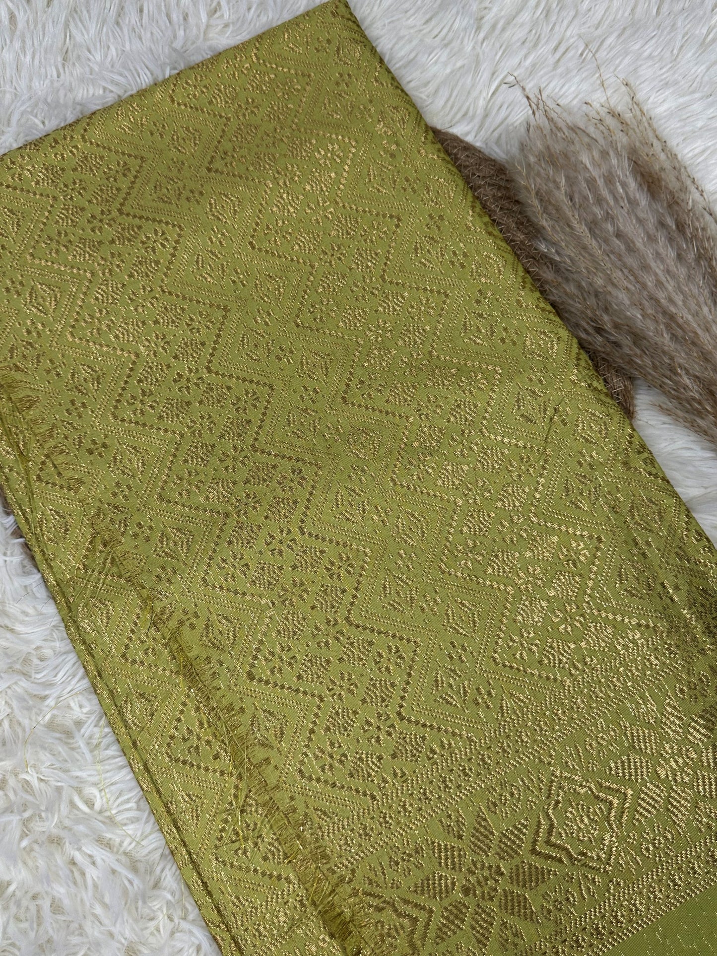 Wangsa Damai Metallic Songket 44"