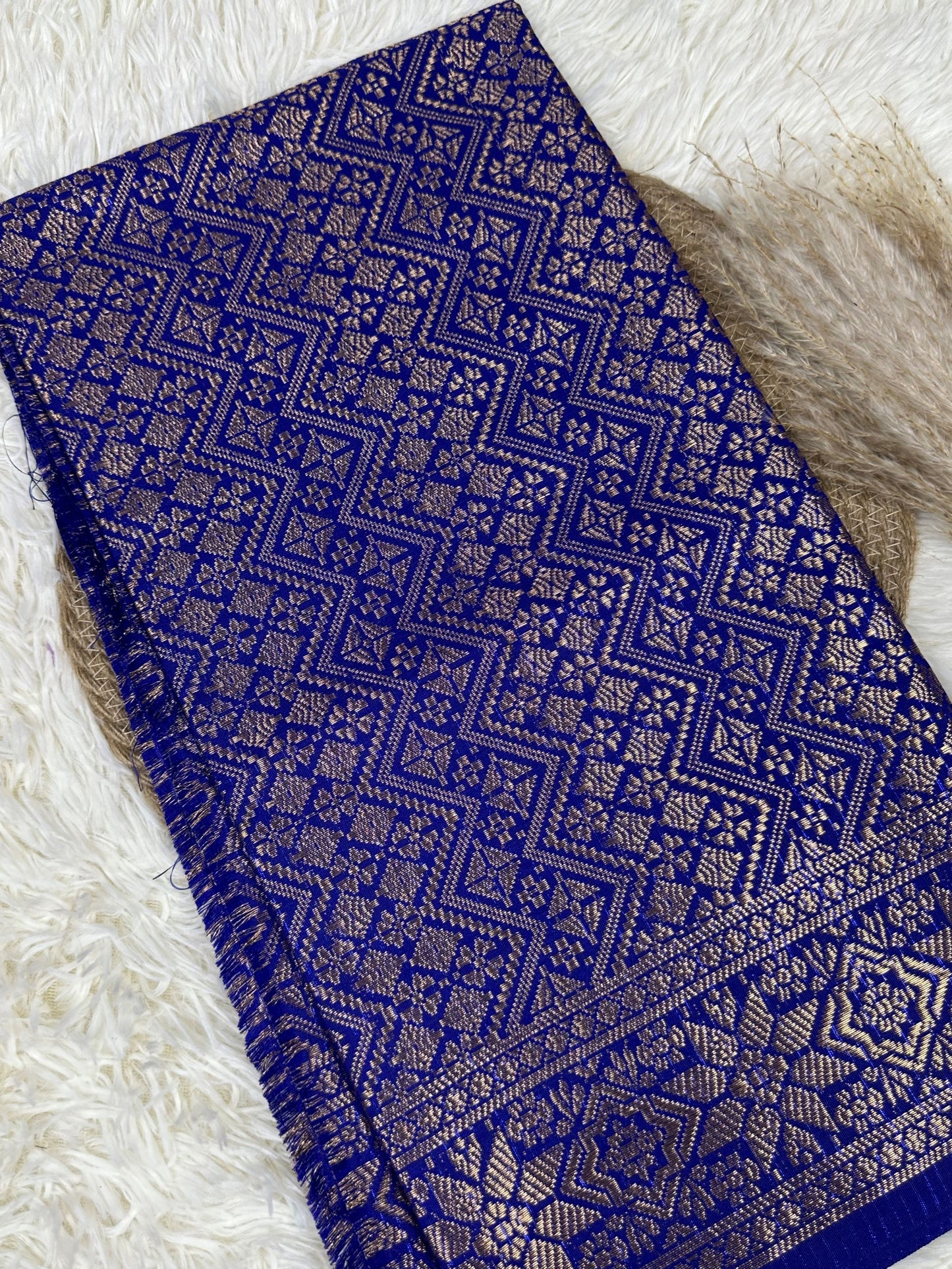 Wangsa Damai Metallic Songket 44"