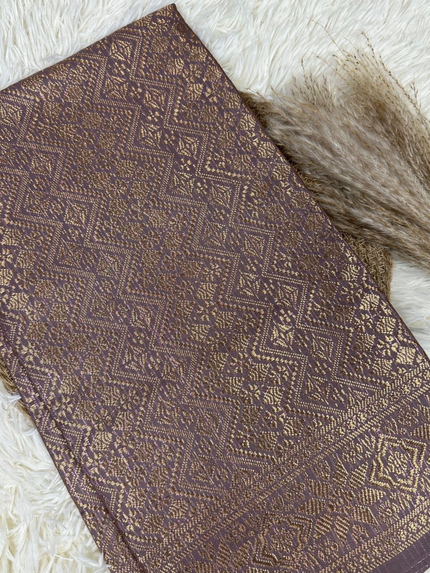 Wangsa Damai Metallic Songket 44"