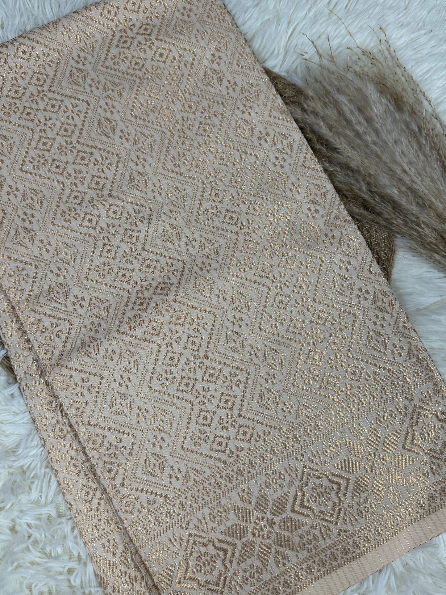 Wangsa Damai Metallic Songket 44"