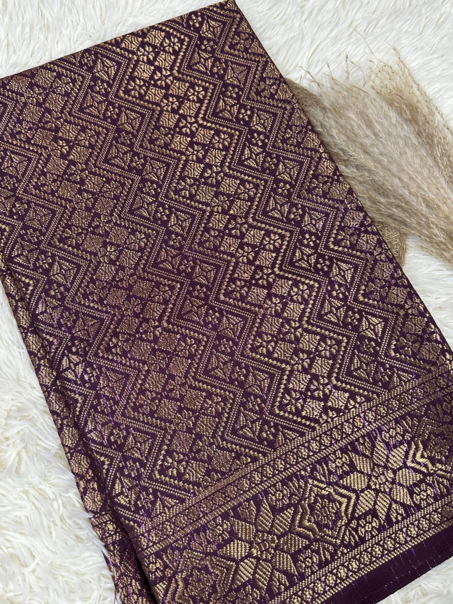 Wangsa Damai Metallic Songket 44"
