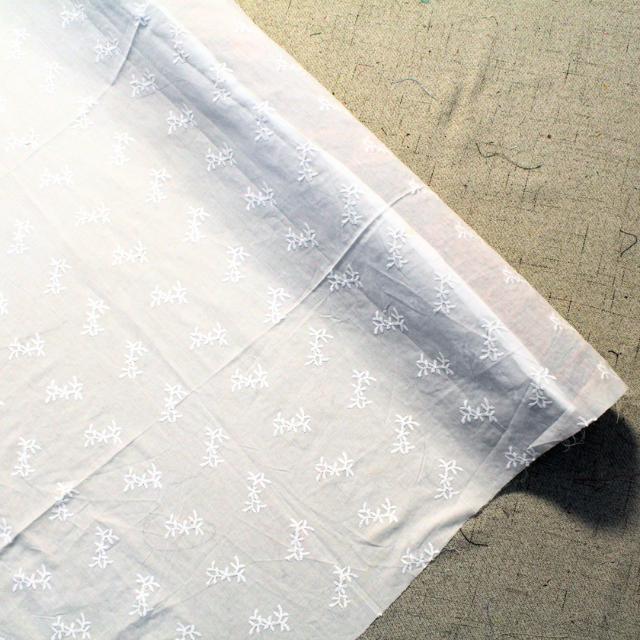 Floral Vine Cotton Cambric 44"
