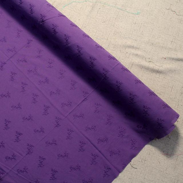 Floral Vine Cotton Cambric 44"
