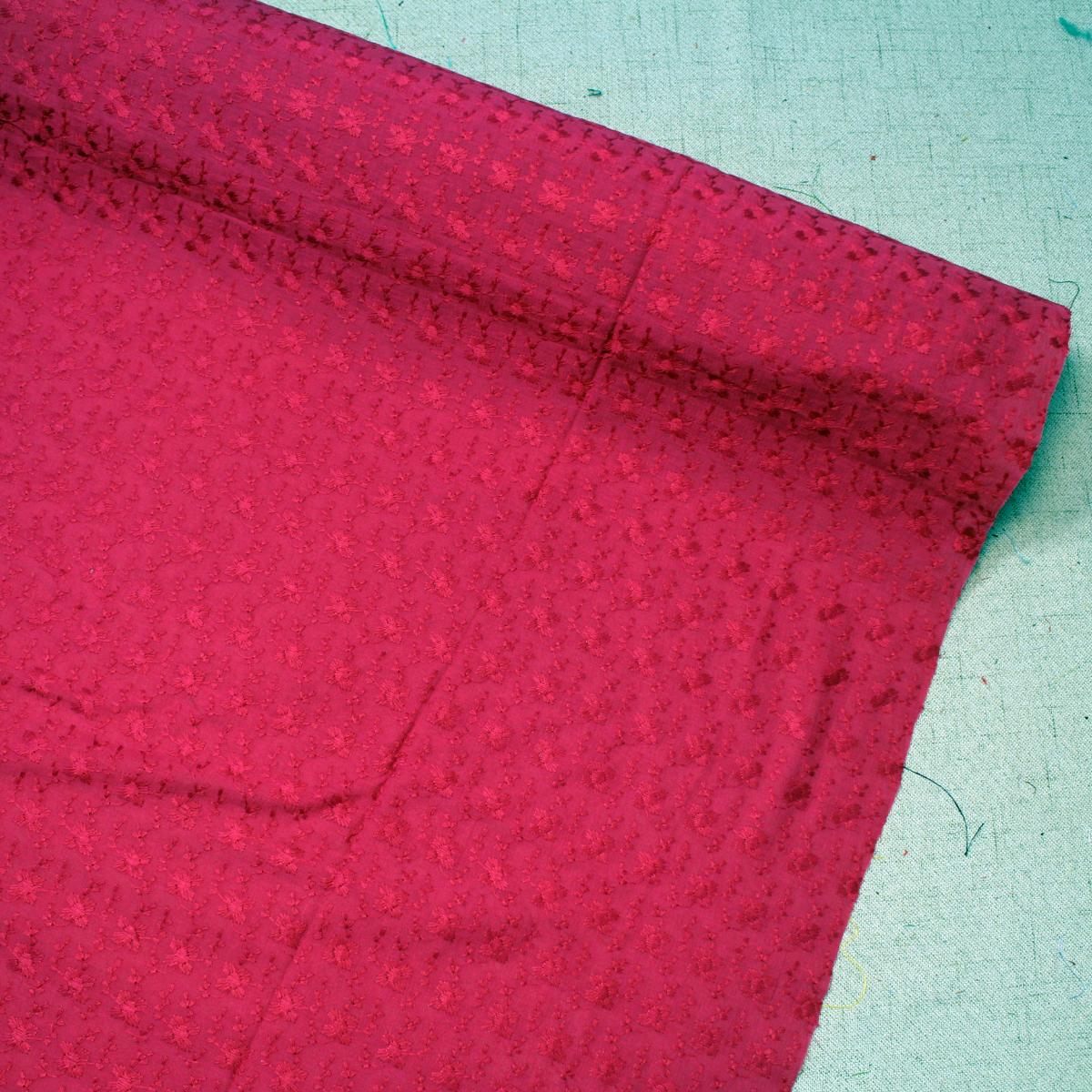 Flower Edge Cotton Cambric 44"