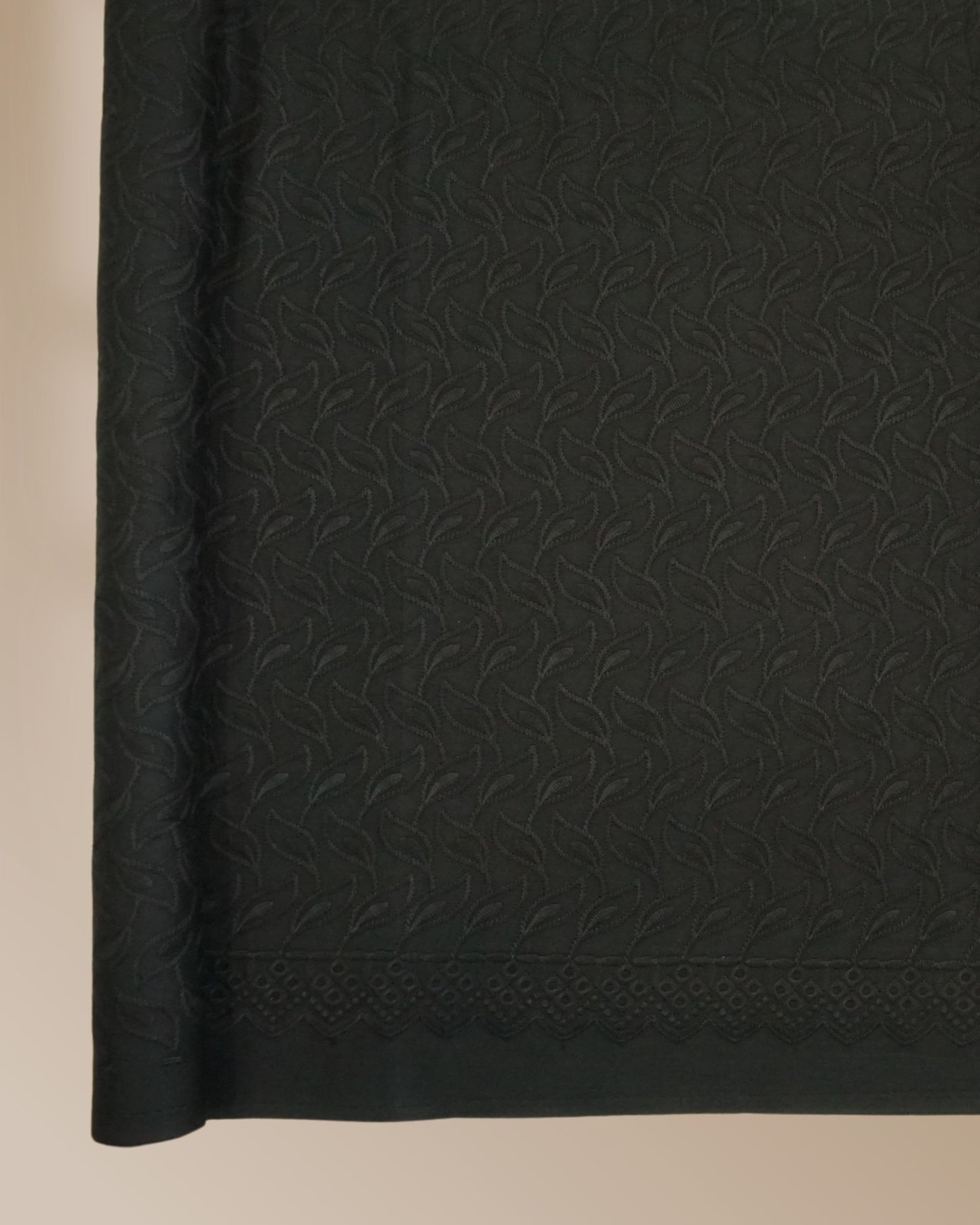 Dedaun Cotton Embroidery 80S 44"