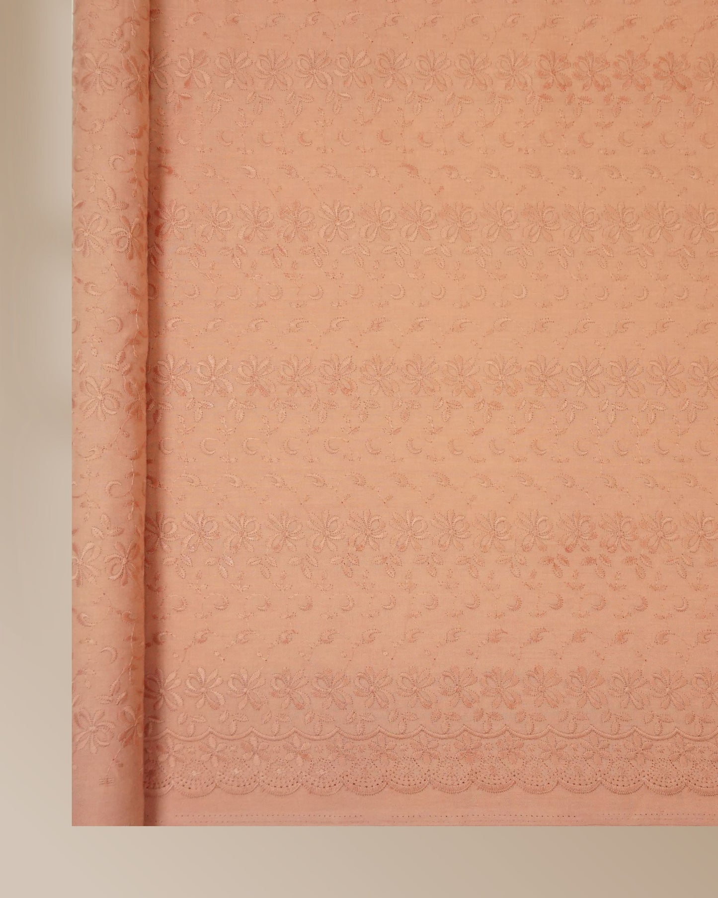 Lily Poly Cotton Embroidery 44"