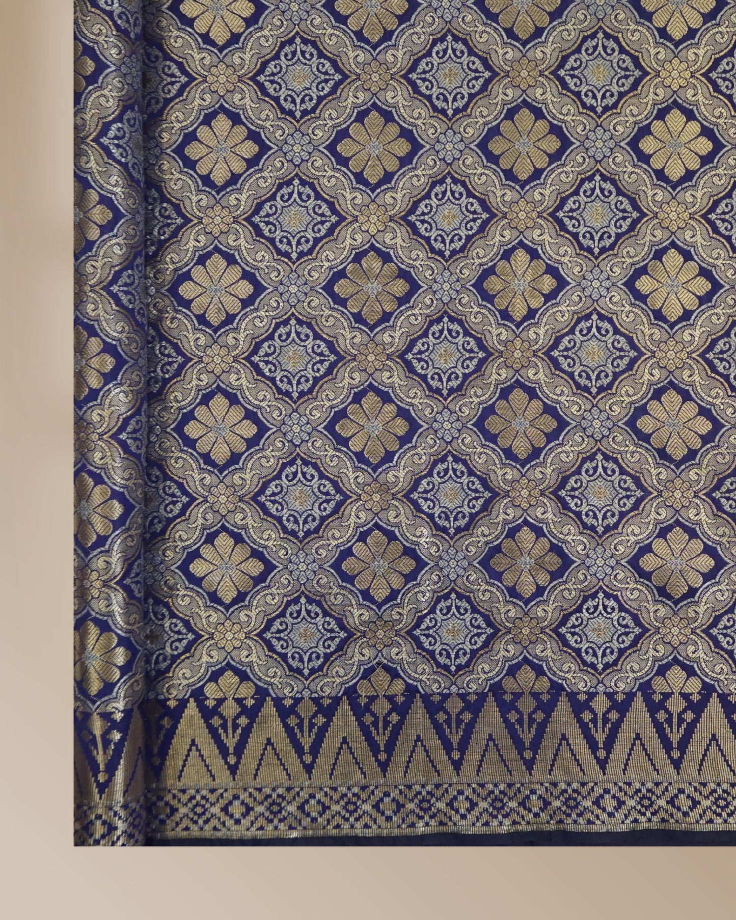 Cahaya Angsana Jacquard Exclusive Songket 44"