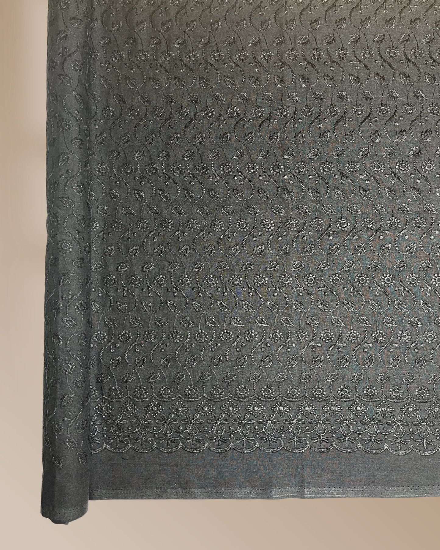 Leaf Cotton Cambric Embroidery 40S 44"