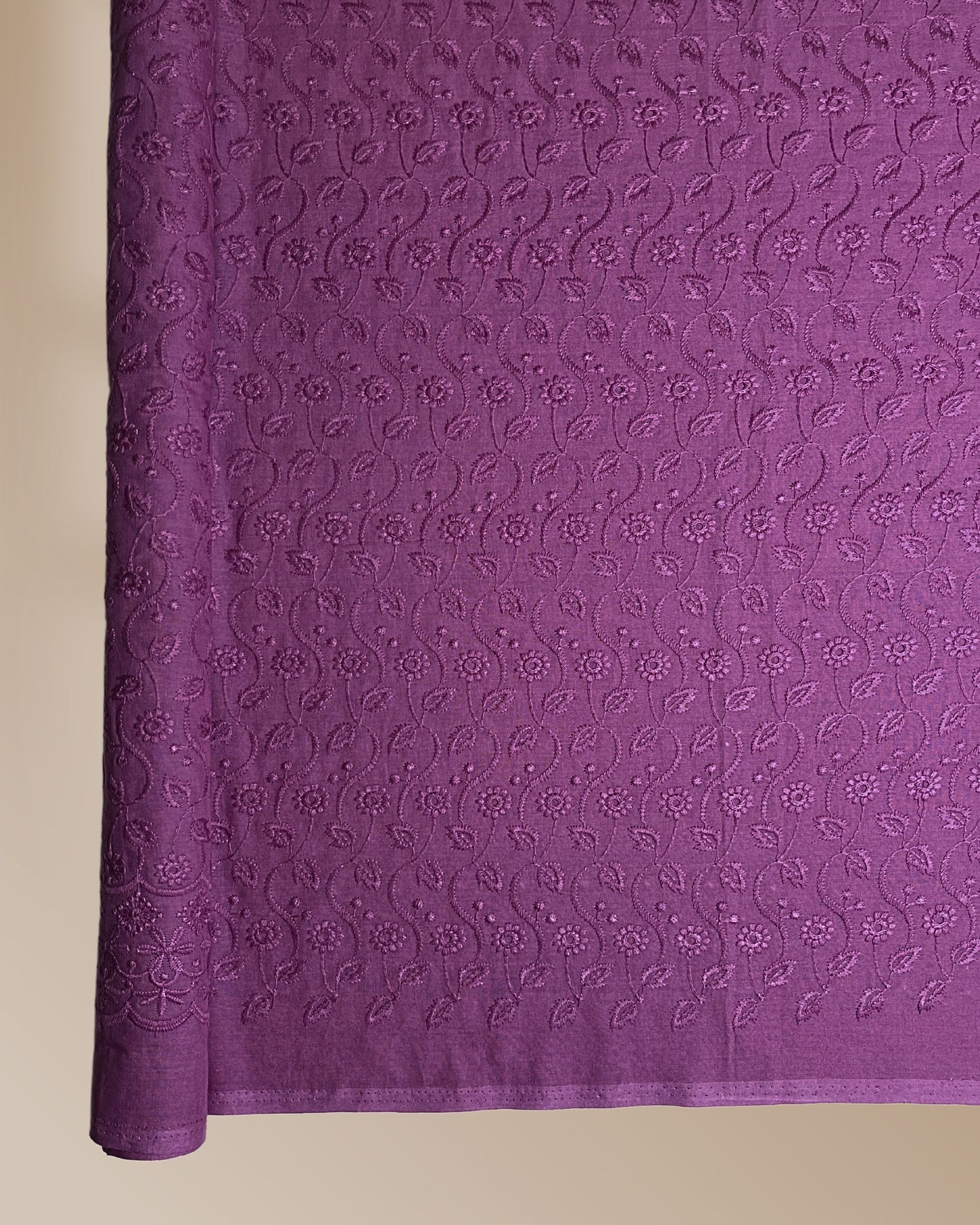 Leaf Cotton Cambric Embroidery 40S 44"