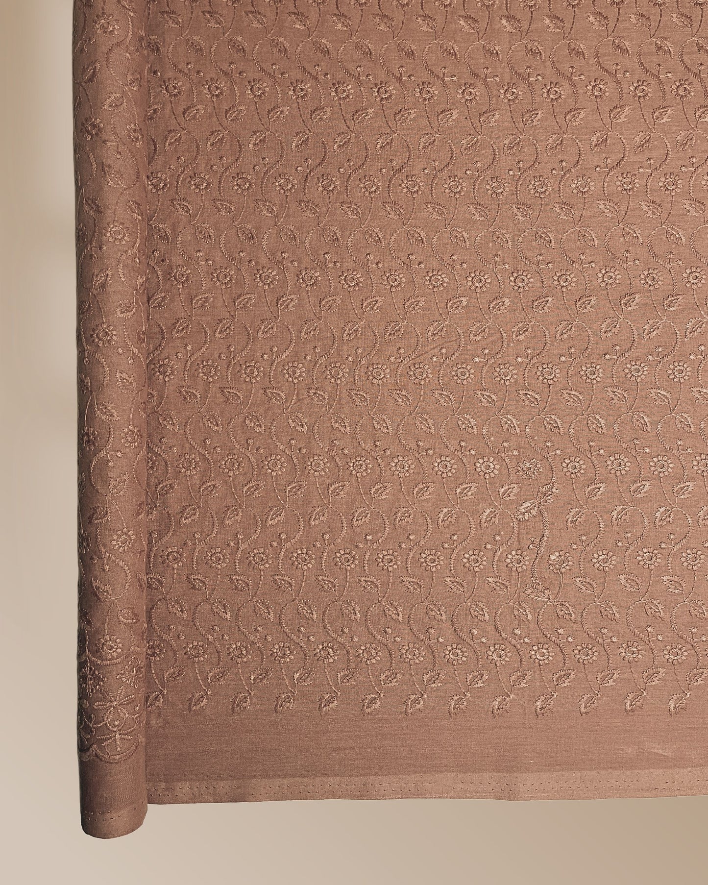 Leaf Cotton Cambric Embroidery 40S 44"