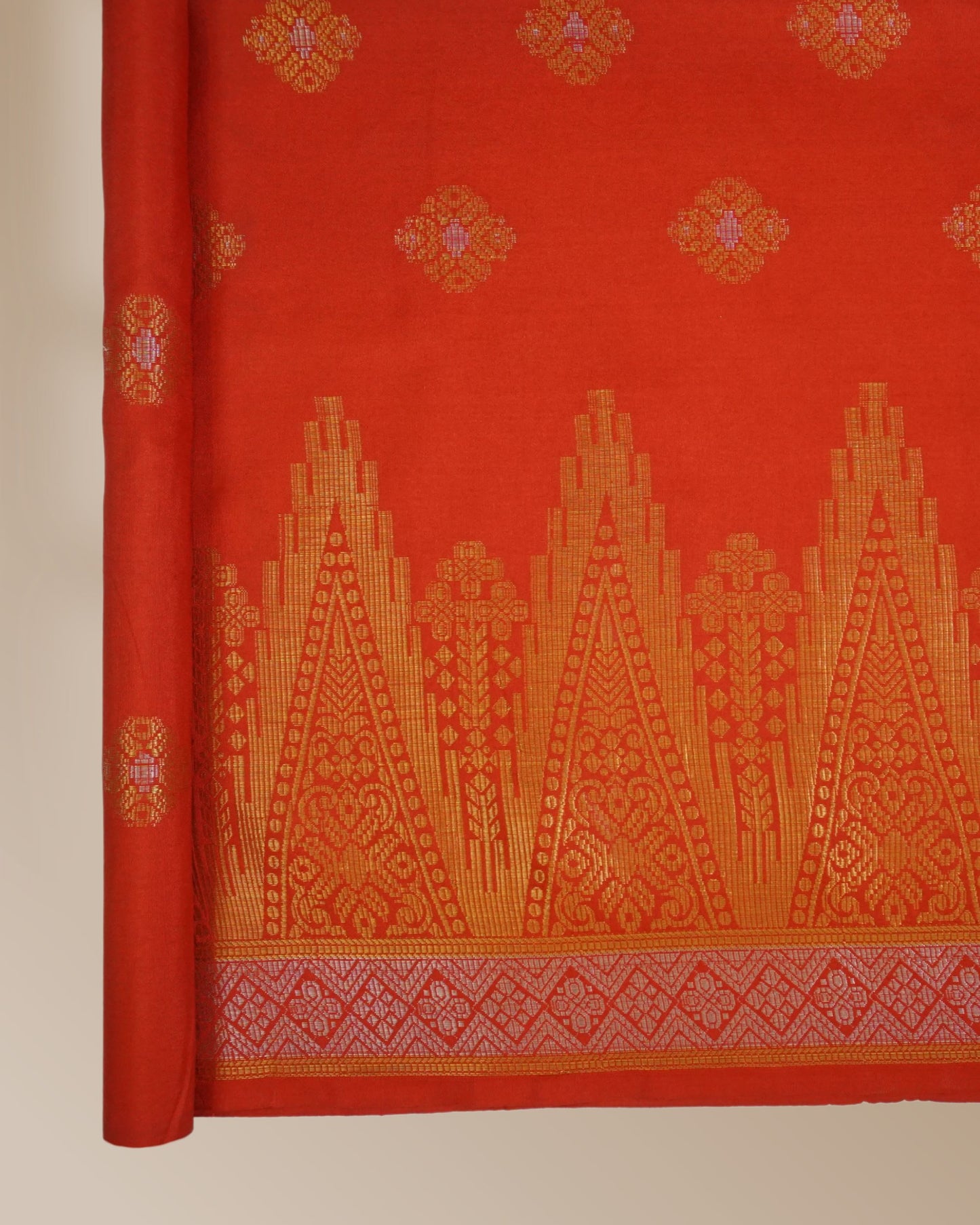 Ratna Sari Songket Bunga Tabur 44"