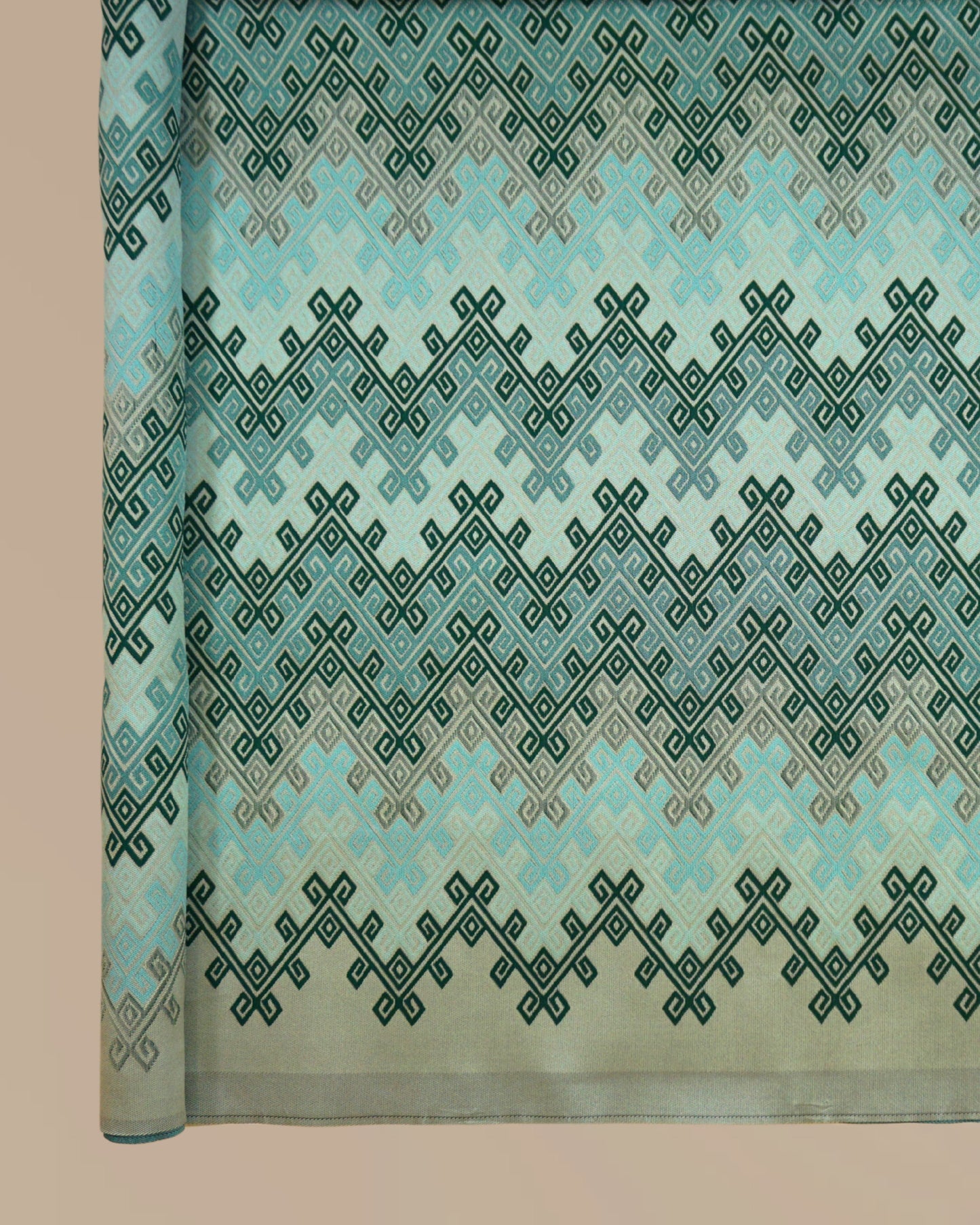 Ankara Ikkat Jacquard 44"