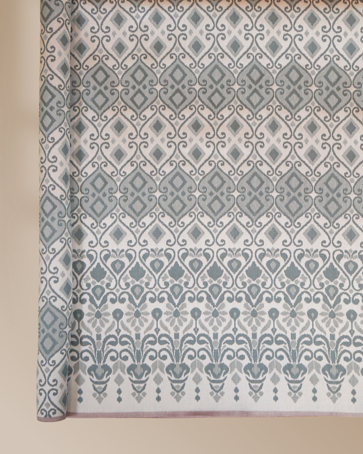 Wisha Ikkat Jacquard 44"