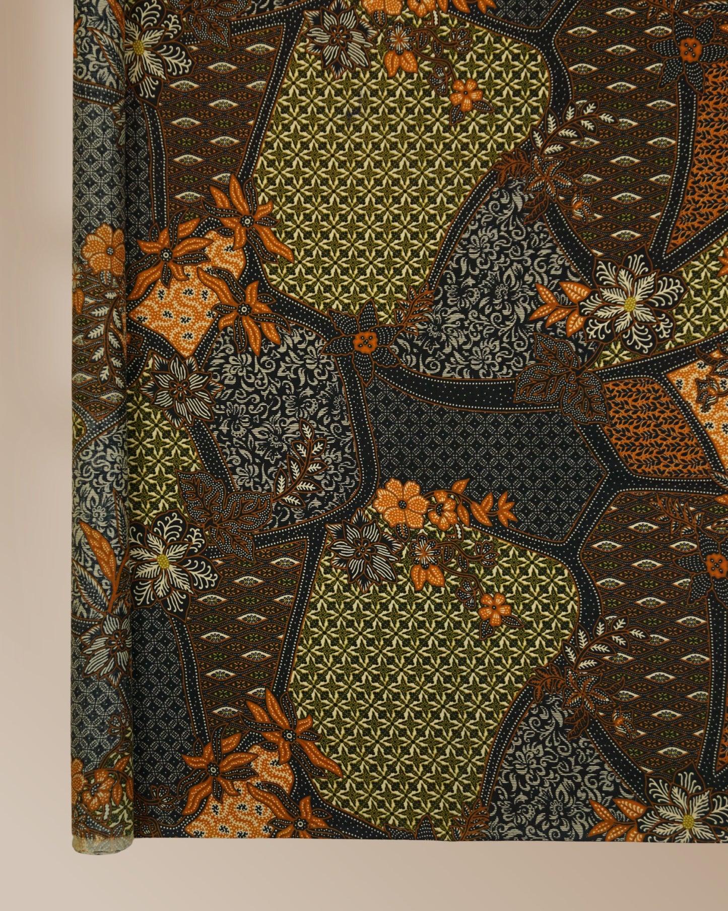 Rona Sari Dewi Nusantara Batik