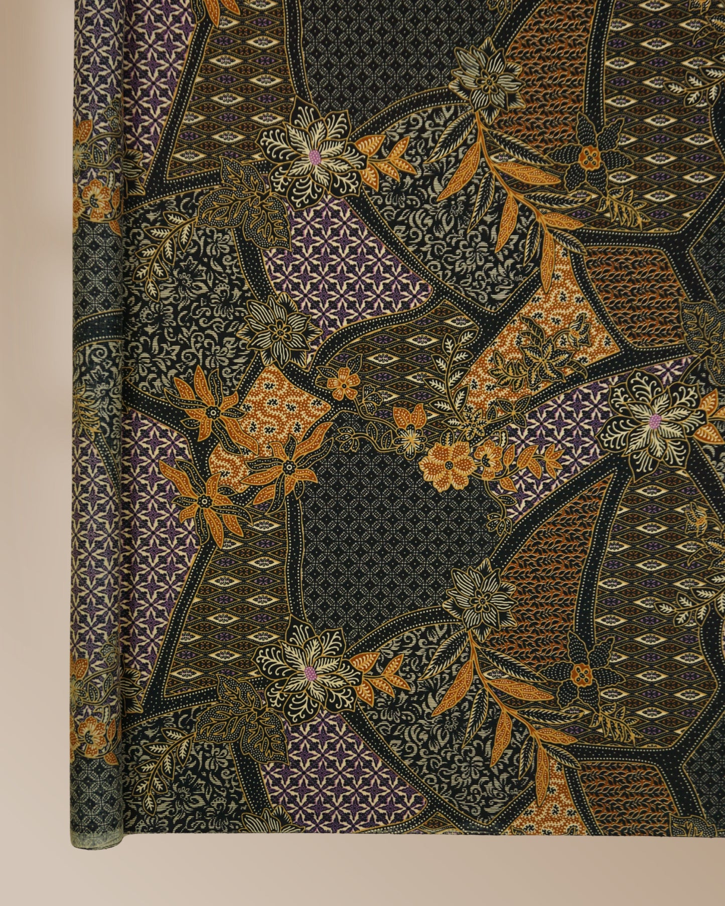 Rona Sari Dewi Nusantara Batik