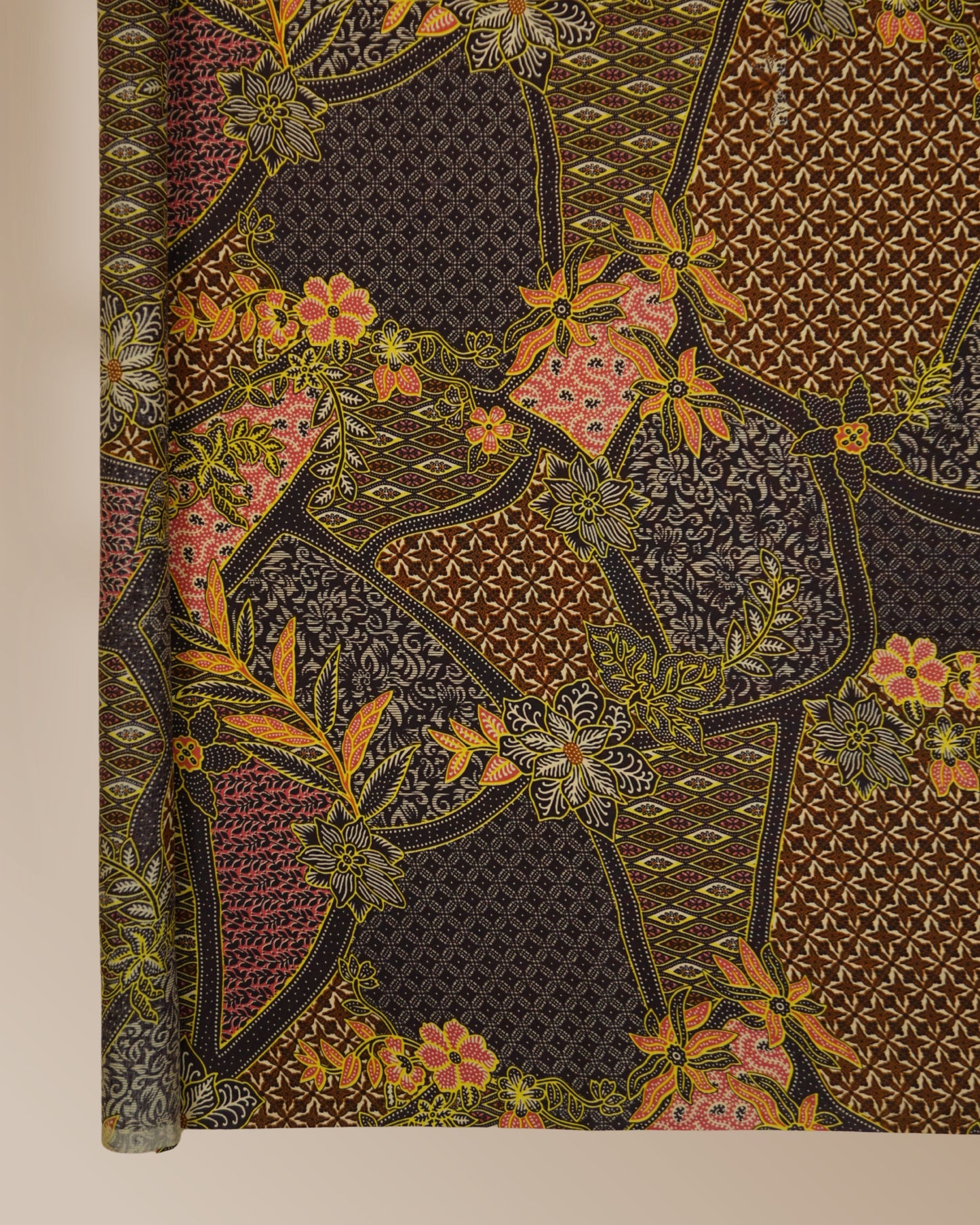 Rona Sari Dewi Nusantara Batik