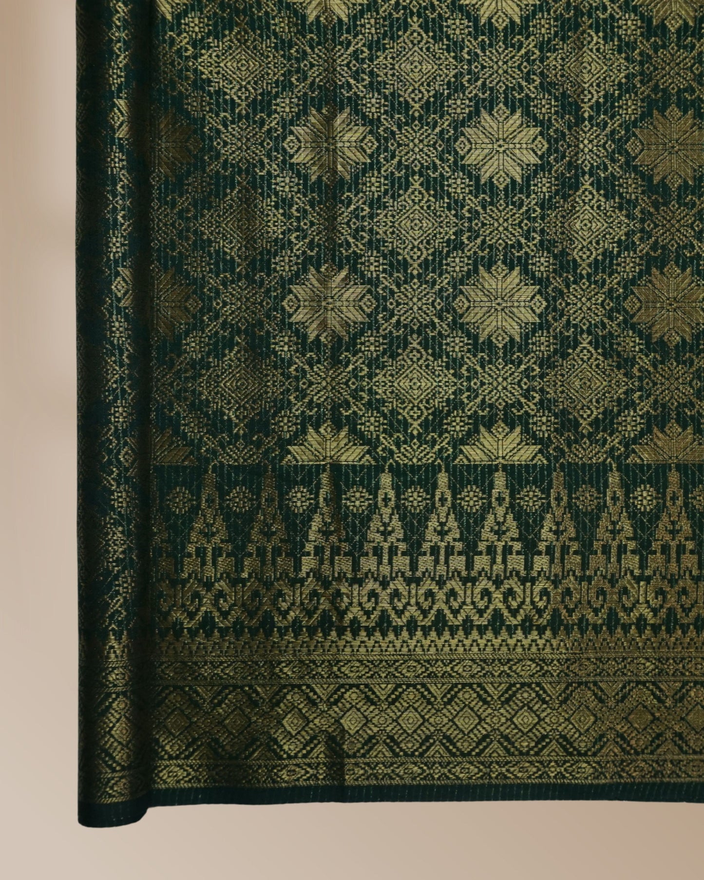 Lestari Metallic Songket 44"