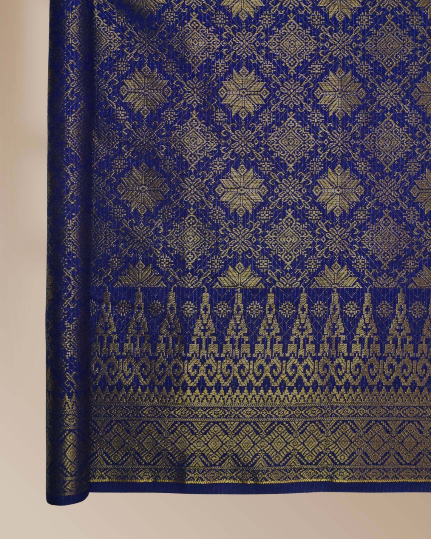 Lestari Metallic Songket 44"