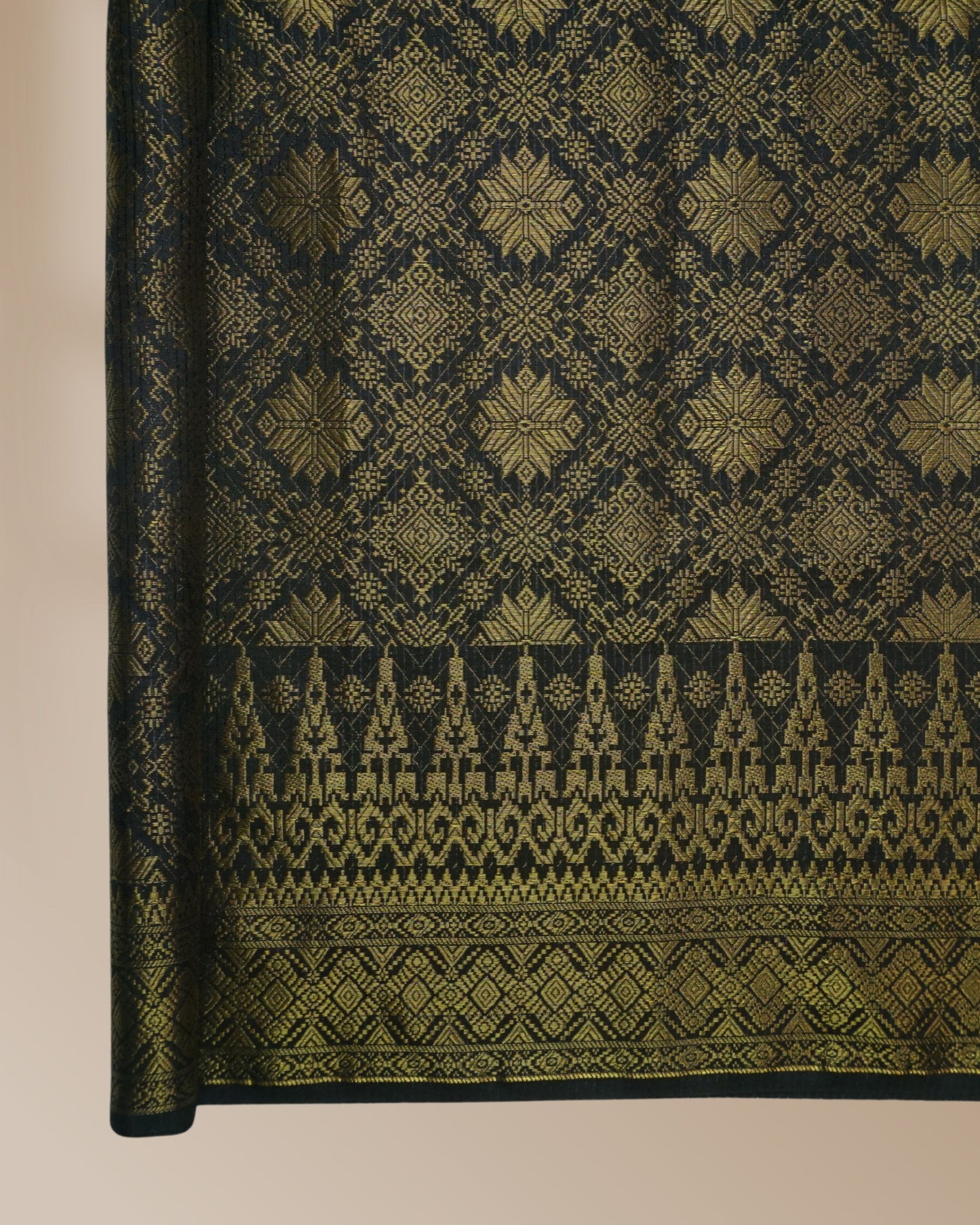 Lestari Metallic Songket 44"