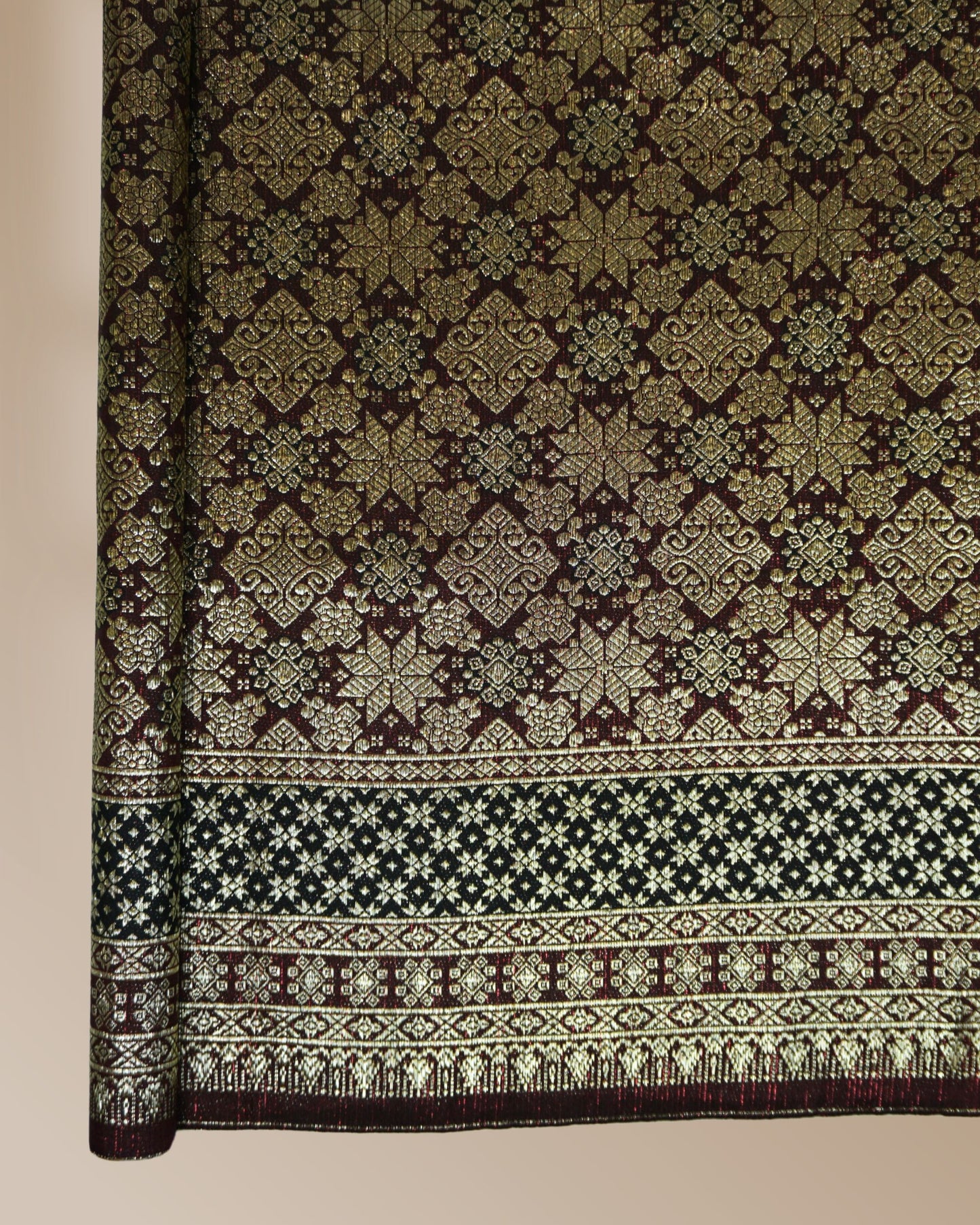 Songket Ayu Nilam Emas