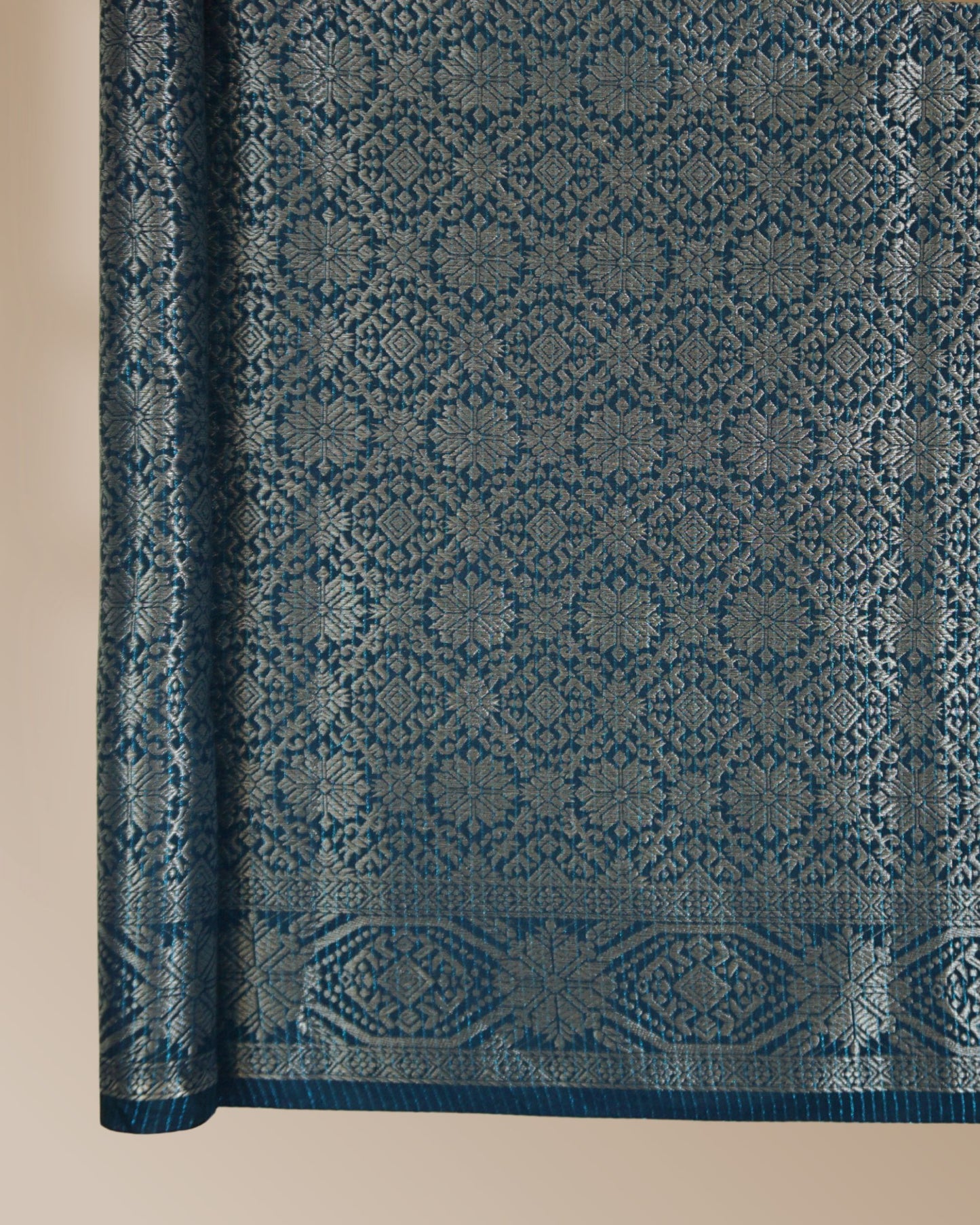 Songket Nilam Sutera