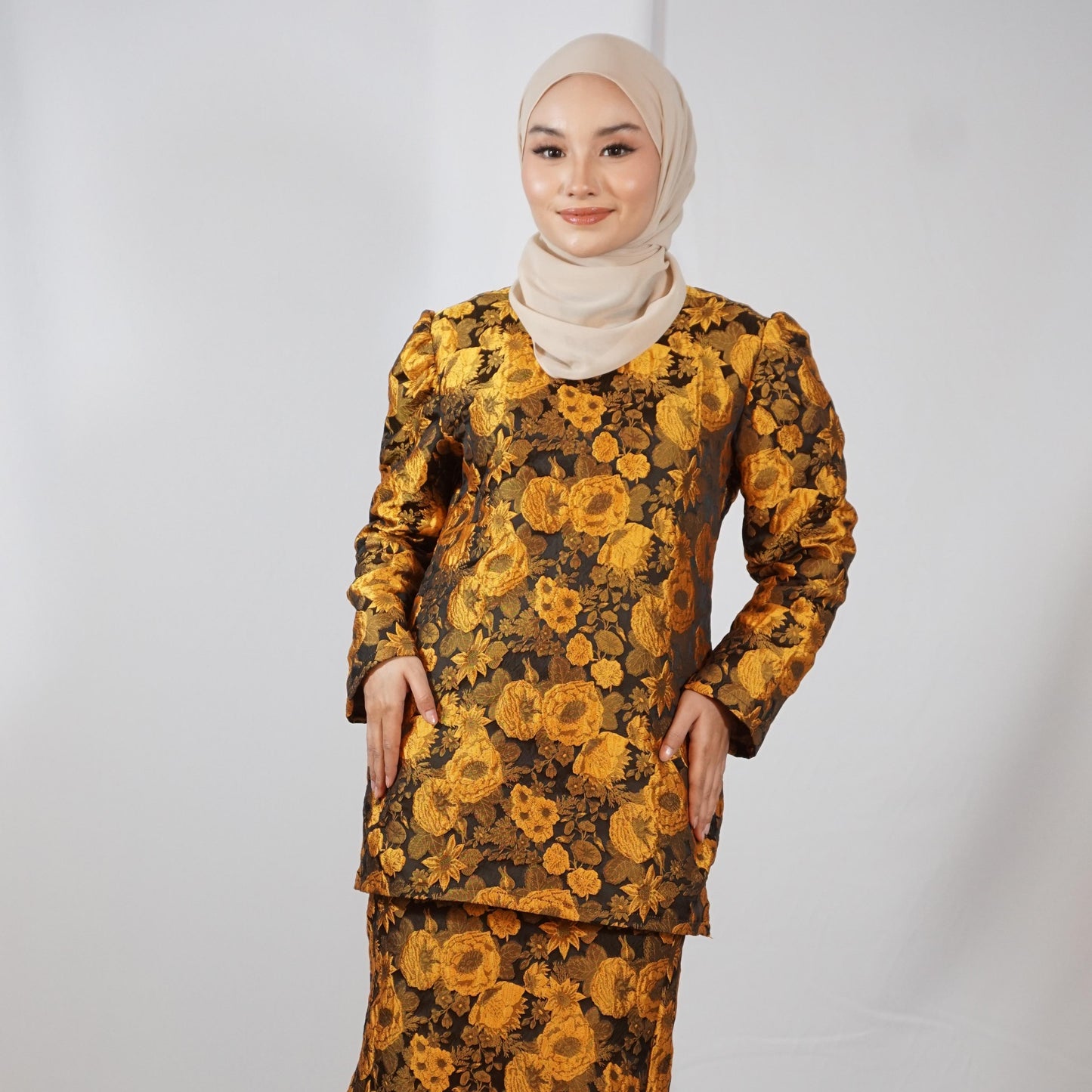 Nailufar Kurung Brocade