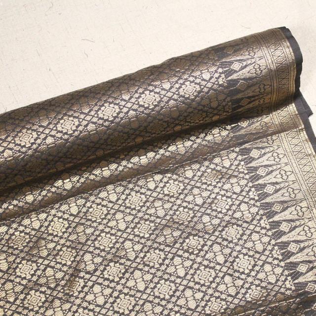 Peti Anggun Metallic Songket 44"