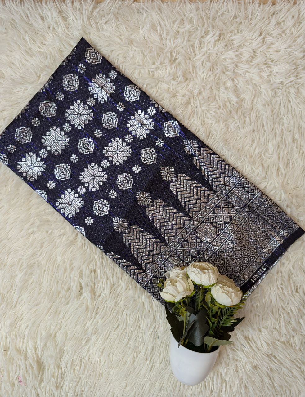 One Tone Metallic Songket 44"