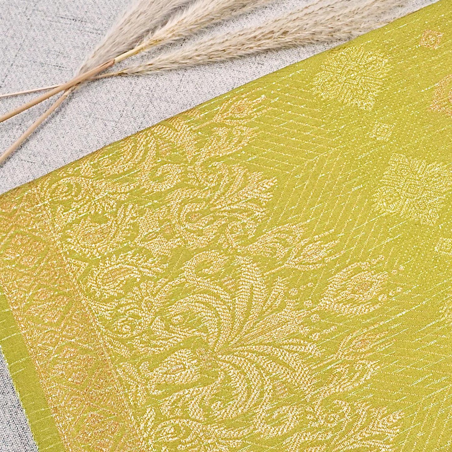 Royal Border Metallic Songket 44"