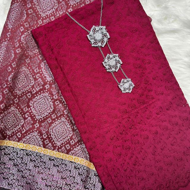Set Eyelet Cotton (Cotton Cambric 44" 40S Embroidery Paling Laris + Songket Metallic - SET COMBO 2M+2M DAN OPEN METER
